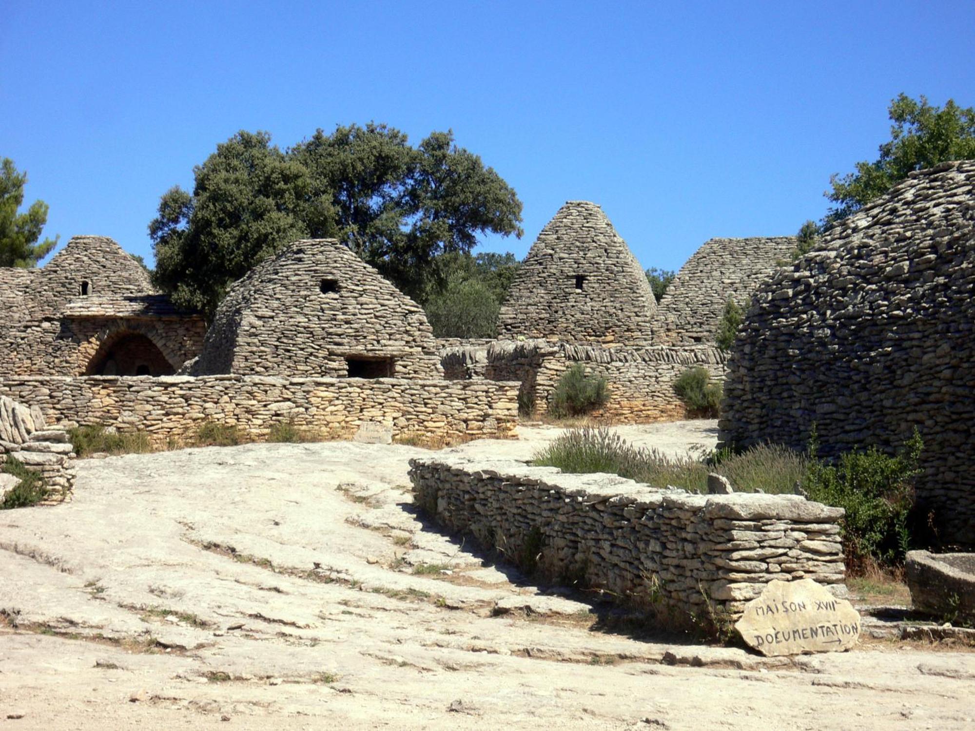 Les Terrasses - Gordes Guest House Exterior photo